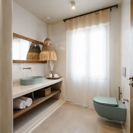 Chic Elysium Bliss Apartamento Naxos City